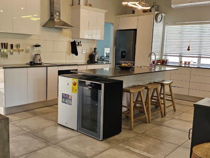 3 Bedroom Property for Sale in Somerset Forest Western Cape